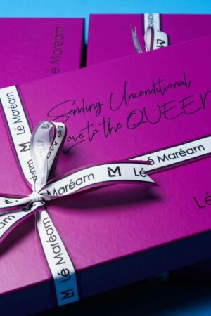 EXCLUSIVE BOX "Sending Unconditional Love to the Queen"