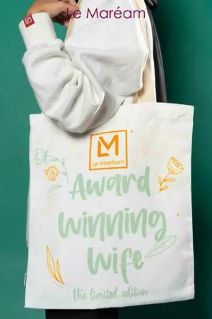 LM TELEKUNG BAG - AWARD WINNING WIFE