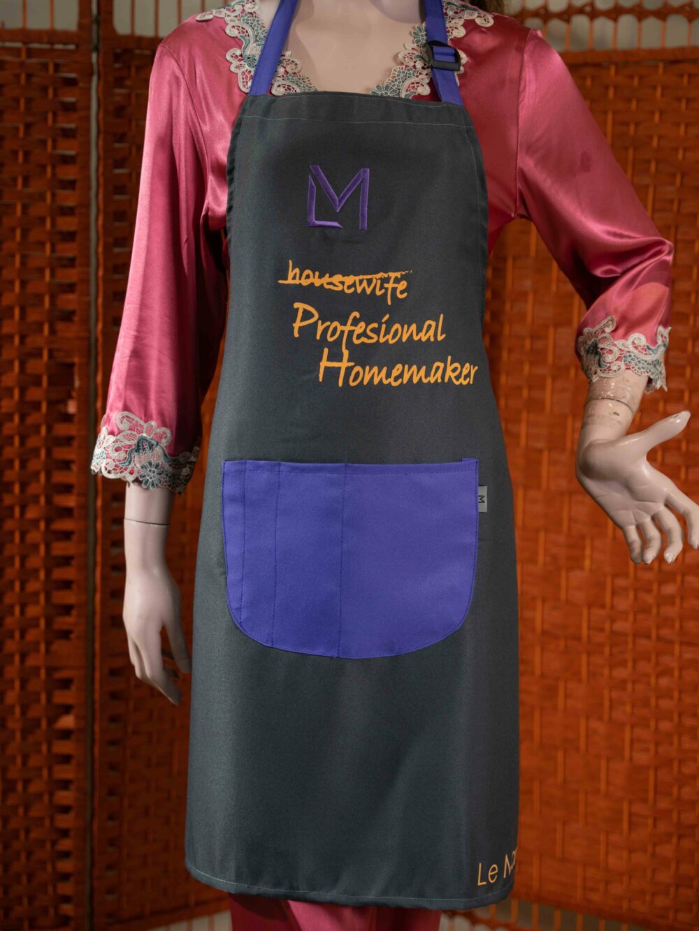 NEW EXCLUSIVE APRON - Image 8