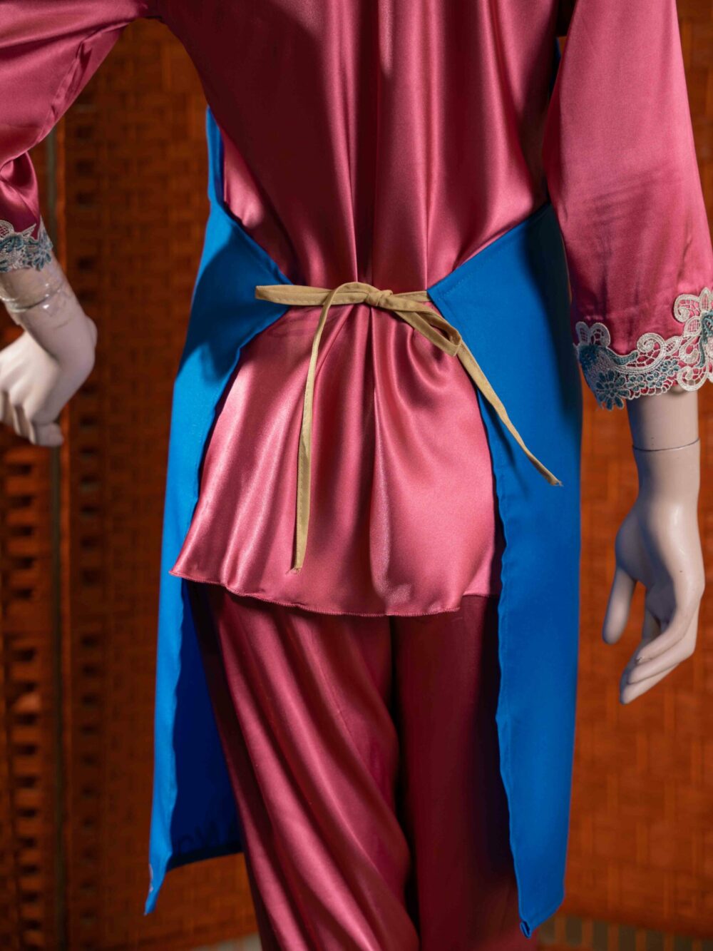 NEW EXCLUSIVE APRON - Image 18